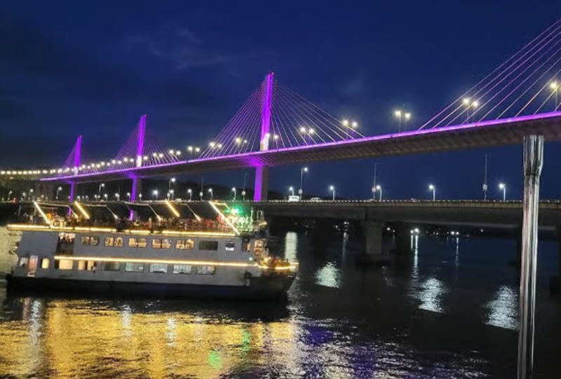 Sunset Serenity Cruise